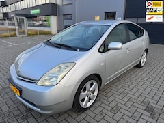 Toyota Prius - 1.5 VVT-i