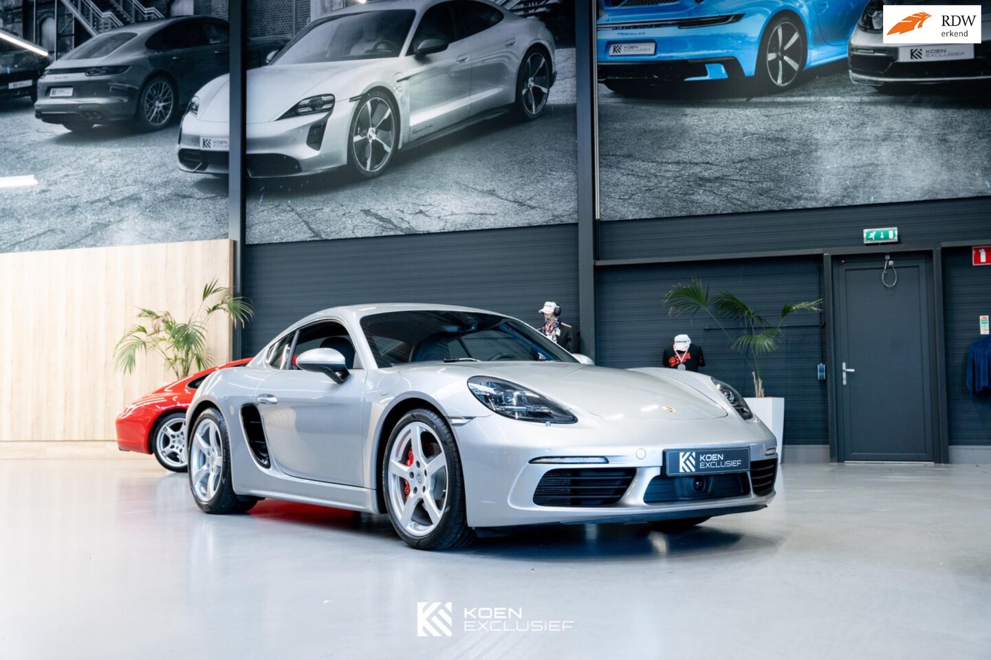 Porsche 718 Cayman S - Sport Chrono, Sportuitlaat, Burmester, 18 weg stoelen - AutoWereld.nl