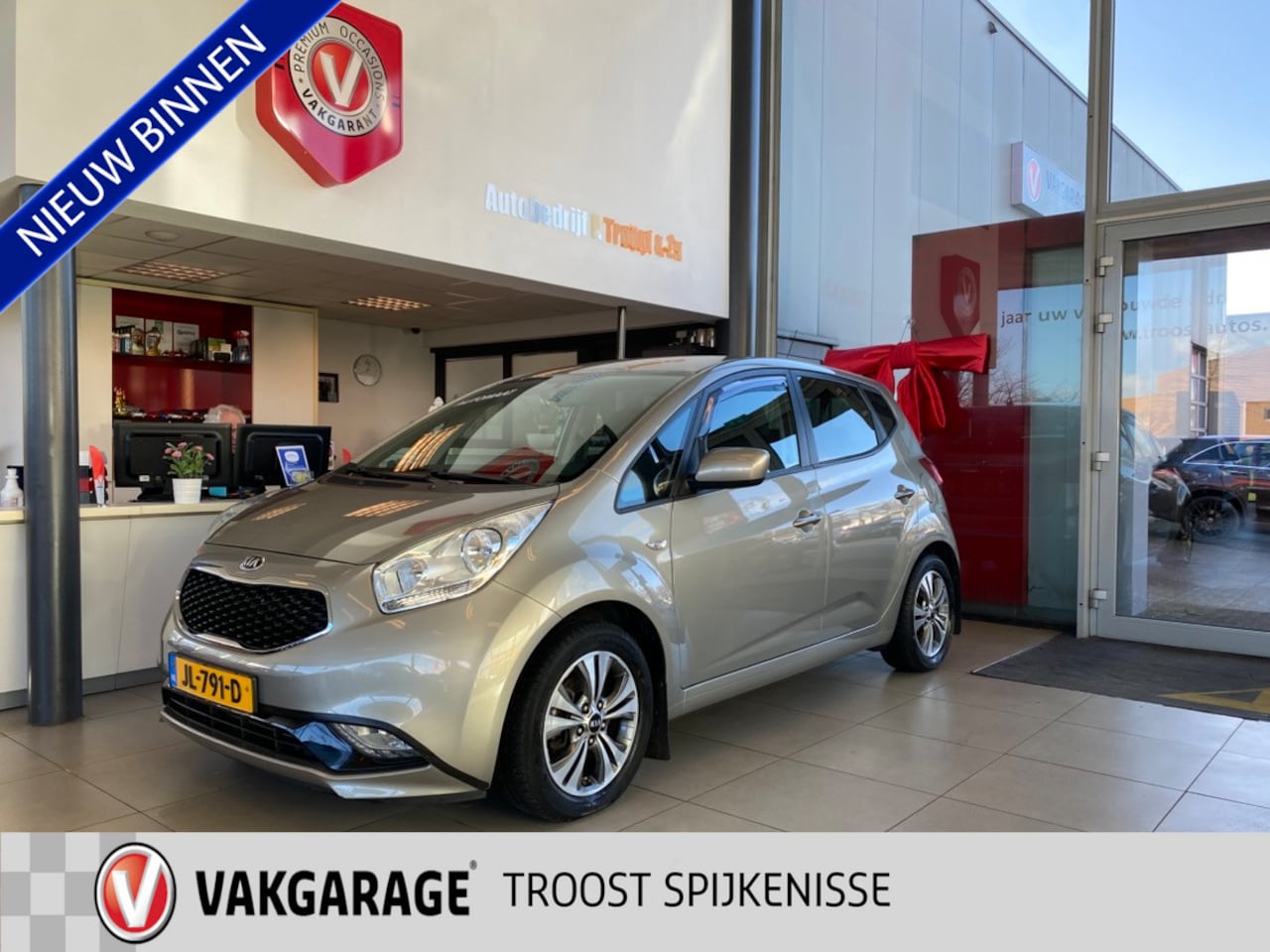 Kia Venga - 1.6 CVVT DynamicPLusLine 1.6 CVVT DynamicPLusLine,Automaat,Navigatie,Achteruitrijcamera,Bleutooth met Spraakbedieni - AutoWereld.nl