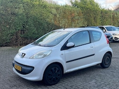 Peugeot 107 - 1.0-12V XR