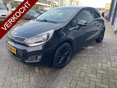 Kia Rio - 1.4 CVVT Super Pack | Navigatie | Trekhaak afn