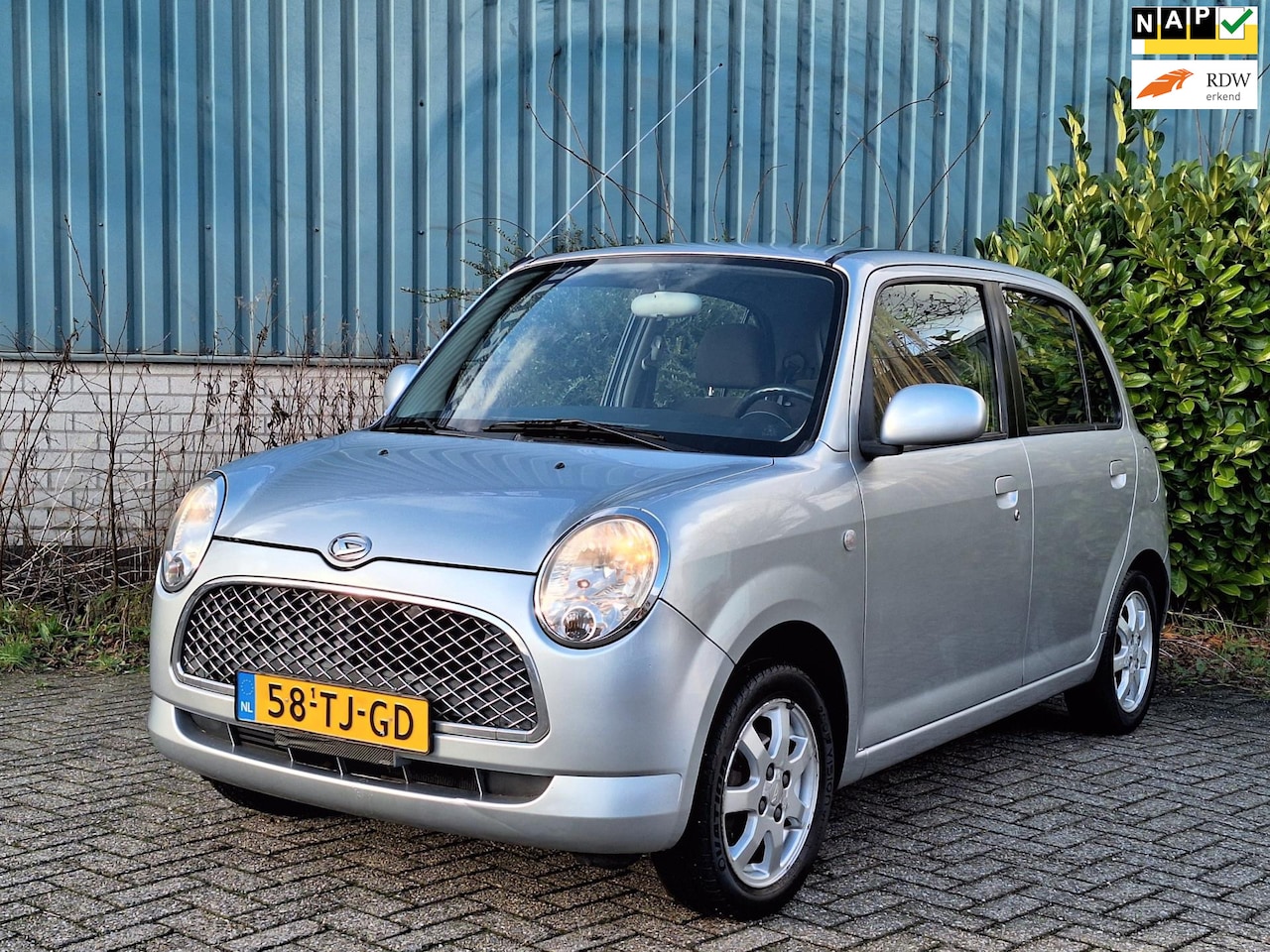 Daihatsu Trevis - | 1.0 | Bluetooth | Navi | - AutoWereld.nl