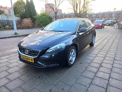 Volvo V40 - 2.0 D2 Ocean Race Business Euro 6 Leder Panorama