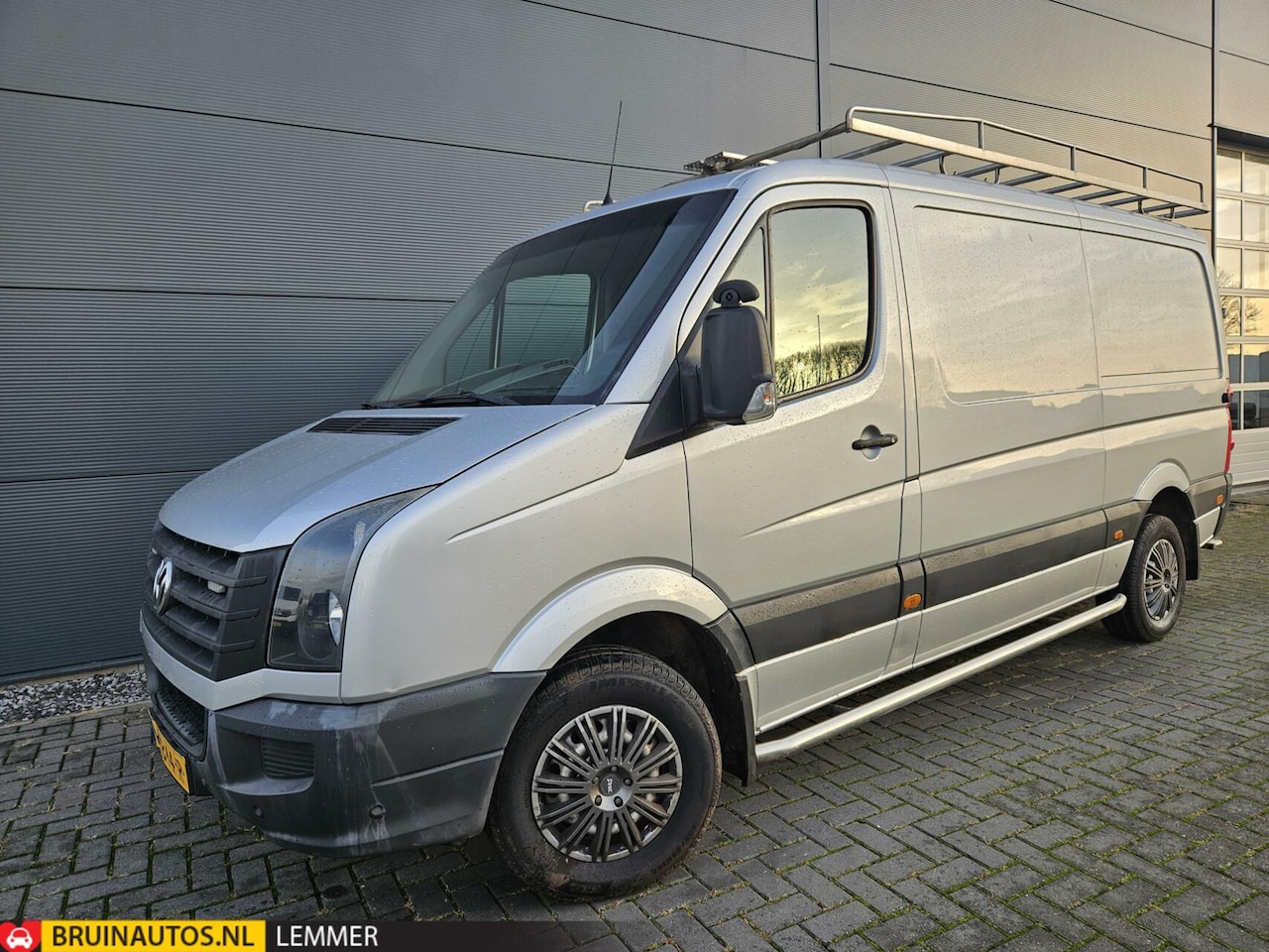 Volkswagen Crafter - 2.0 TDI L2H1 Airco Imp 2800 kg trekgewicht - AutoWereld.nl