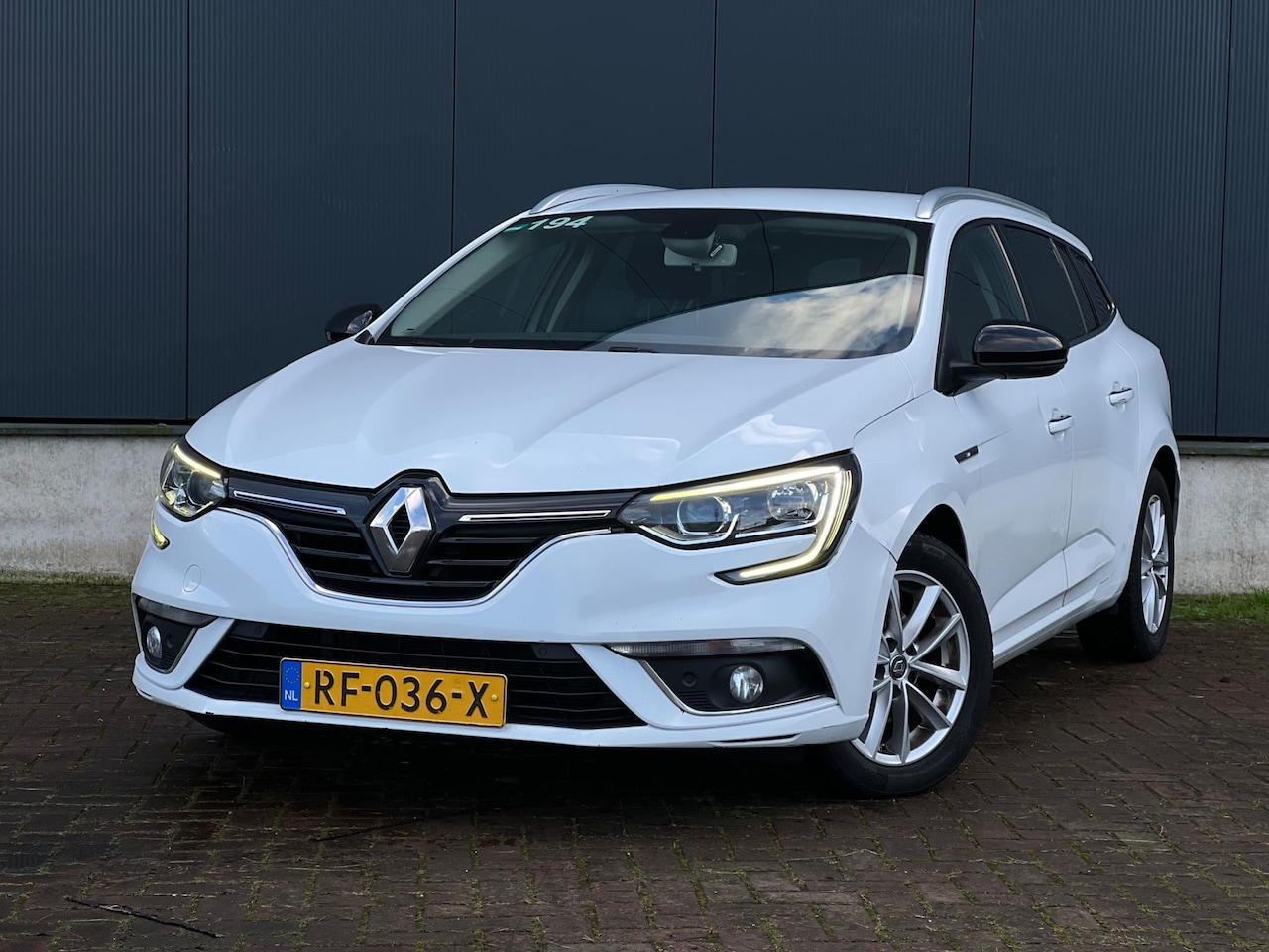 Renault Mégane Estate - 1.5 dCi Eco2 Limited 1.5 dCi Eco2 Limited - AutoWereld.nl