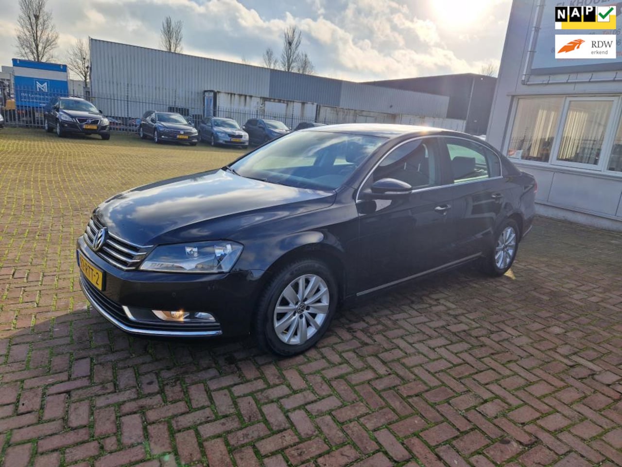 Volkswagen Passat - 2.0 TDI Comfortline BlueMotion EX[PORT - AutoWereld.nl