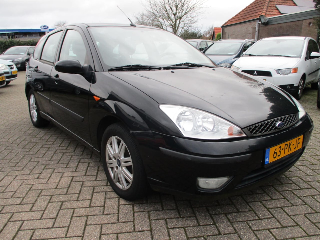 Ford Focus - 1.6-16V Futura AIRCO! LEER! TREKHAAK! - AutoWereld.nl