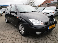 Ford Focus - 1.6-16V Futura AIRCO LEER TREKHAAK