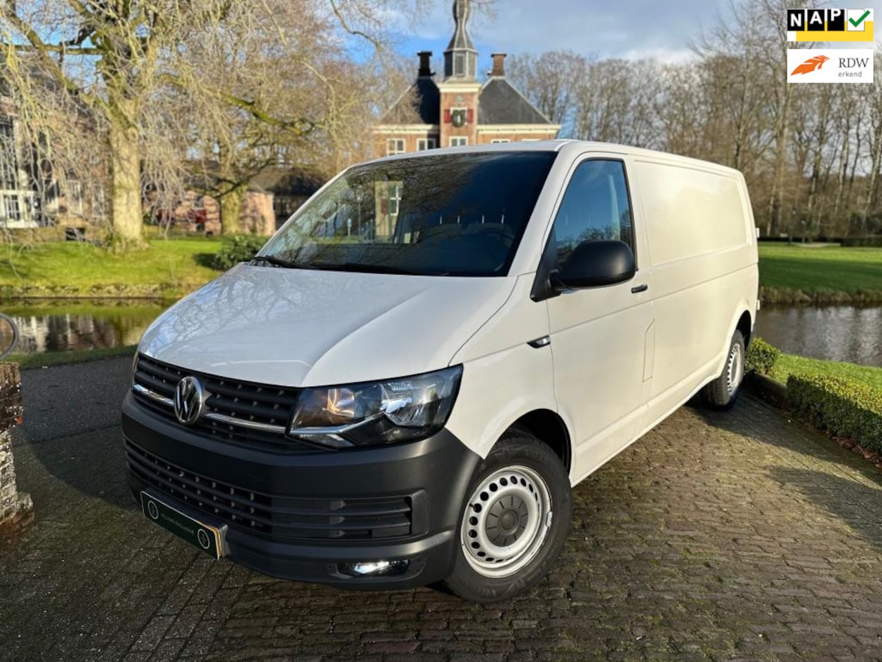 Volkswagen Transporter - 2.0 TDI L2H1 | Navi | Cruise | Nwe Distributie & APK | - AutoWereld.nl