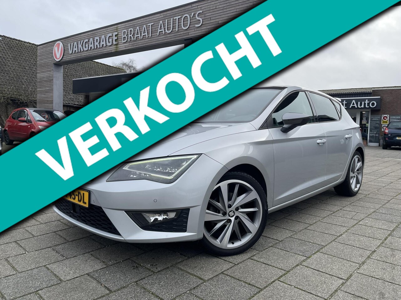 Seat Leon - 1.4 150PK FR l PANO l CRUISE l CARPLAY l RIJKLAAR! - AutoWereld.nl