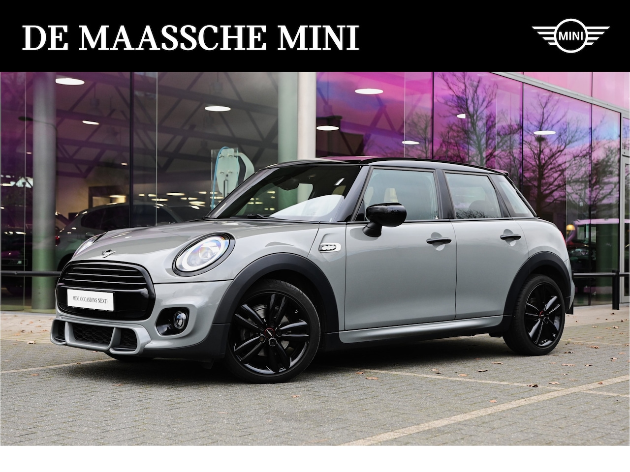 MINI Cooper - Hatchback Dalston Automaat / JCW Trim Pakket / Sportstoelen / Stoelverwarming / LED / Comf - AutoWereld.nl