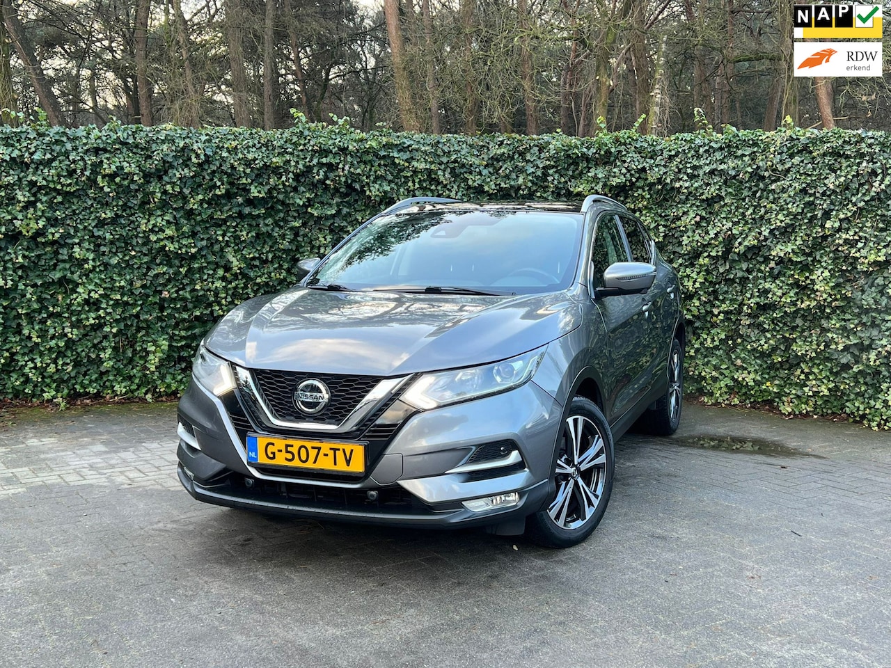 Nissan Qashqai - 1.3 DIG-T N-Connecta | Pano | Navi | NAP - AutoWereld.nl