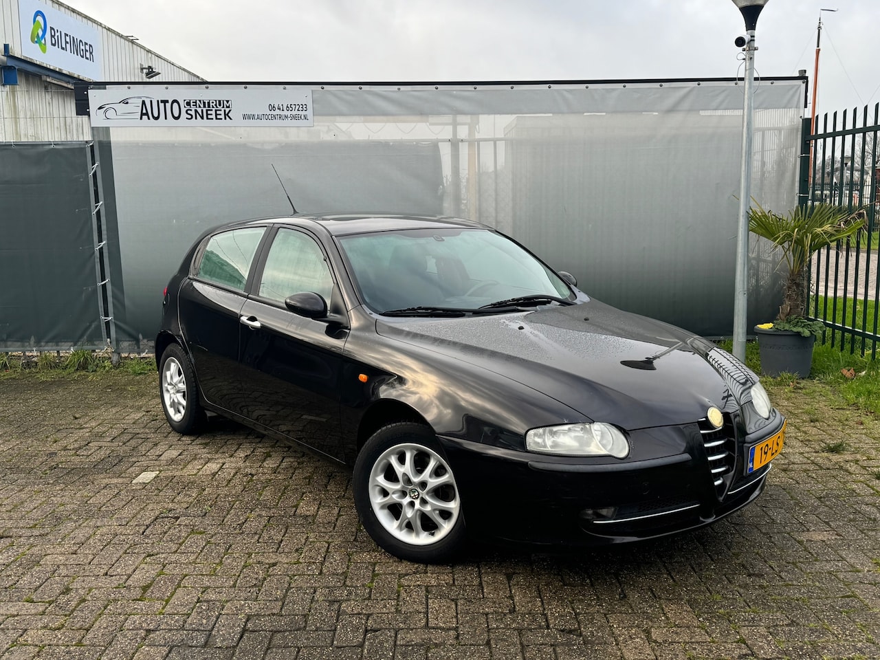 Alfa Romeo 147 - 1.6 T.Spark Edizione Limitata -Clima-Cruise-NWE APK - AutoWereld.nl