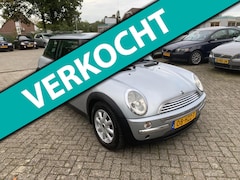 MINI Cooper - 1.6 // nieuwe winterbanden // nieuwe APK