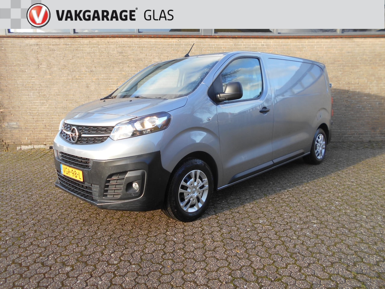 Opel Vivaro - GB 2.0 Diesel 122pk L2H1 S/S Automaat Edition - AutoWereld.nl