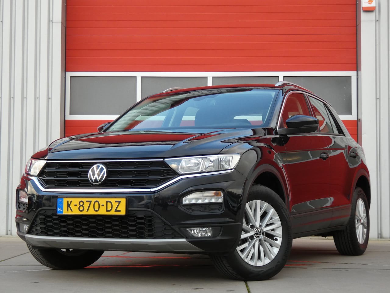 Volkswagen T-Roc - 1.5 TSI Style Business/ automaat/ zeer mooi! - AutoWereld.nl