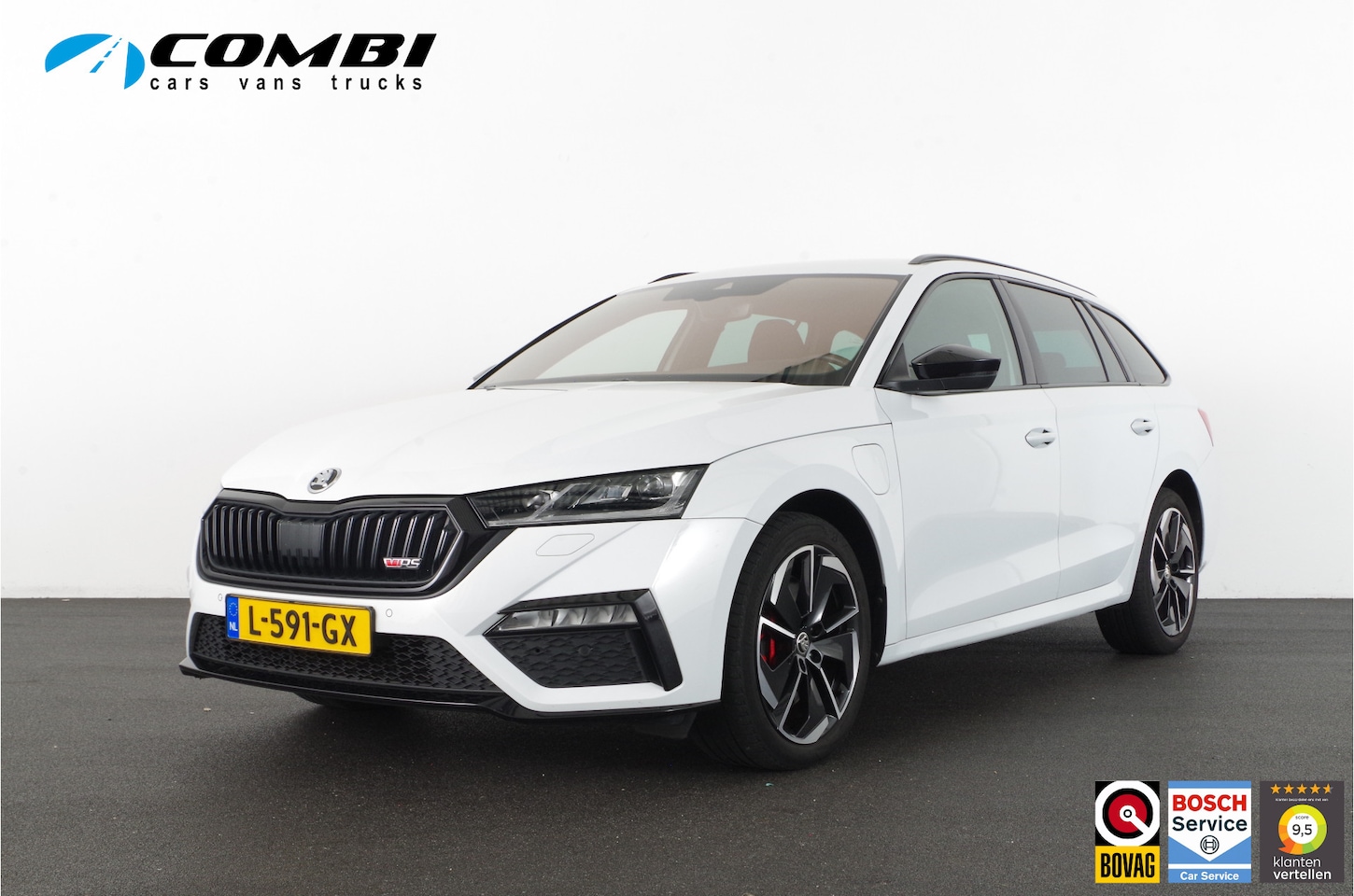 Skoda Octavia Combi - 1.4 TSI RS iV PHEV Business > 245pk/trekhaak/18inch/camera... - AutoWereld.nl