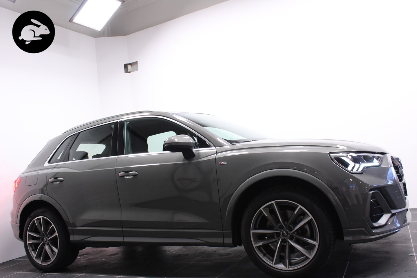 Audi Q3 - 45 TFSI e S-Line/19 inch/Led/Trekhaak/Acc - AutoWereld.nl