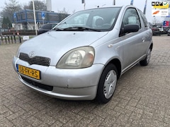 Toyota Yaris - 1.3-16V VVT-i Luna elektrische ramen cv stereo alle boeken aanwezig rijd heerlijk oersterk