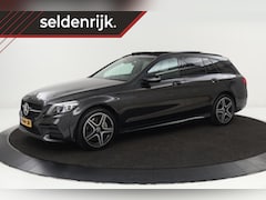 Mercedes-Benz C-klasse - 300e AMG | Dealer onderhouden | Panoramadak | Stoelverwarming | Carplay | Matrix LED | Sfe