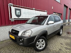 Hyundai Tucson - 2.0i Dynamic Sense // 171 DKM NAP // Airco // Trekhaak