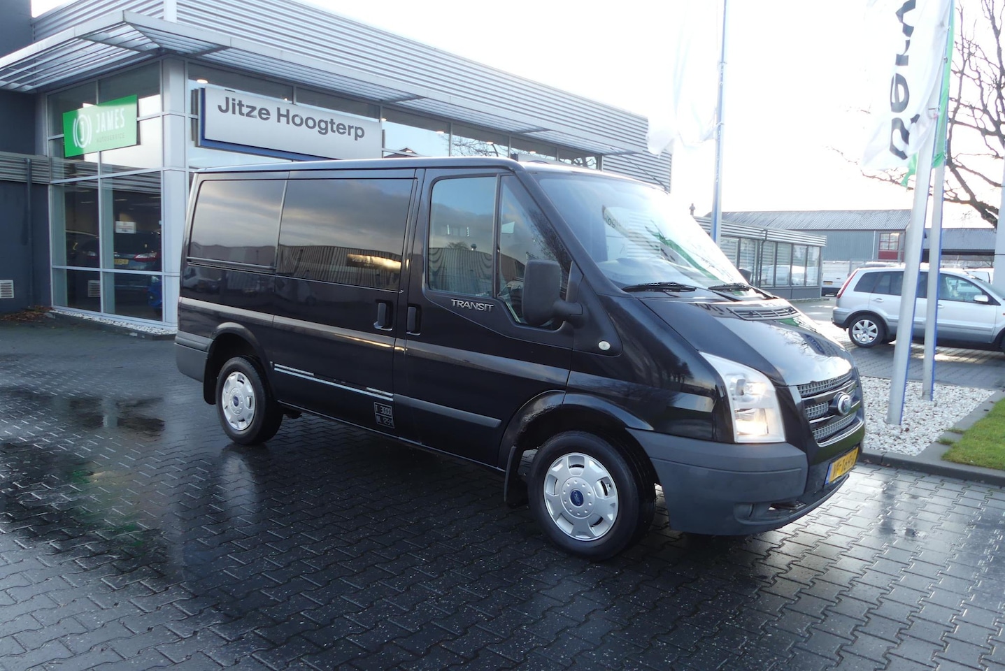 Ford Transit - 300S 2.2 TDCI 144370KM.2 SCHUIFDEUREN.AIRCO.TREKHAAK .CRUISE.APK  8/2025 - AutoWereld.nl