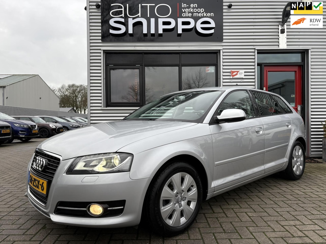 Audi A3 Sportback - 1.2 TFSI Attraction Advance -5DRS.-CLIMA-CRUISECONTROL-NAVI-BLUETOOTH-PDC ACHTER-ORIGINEEL - AutoWereld.nl