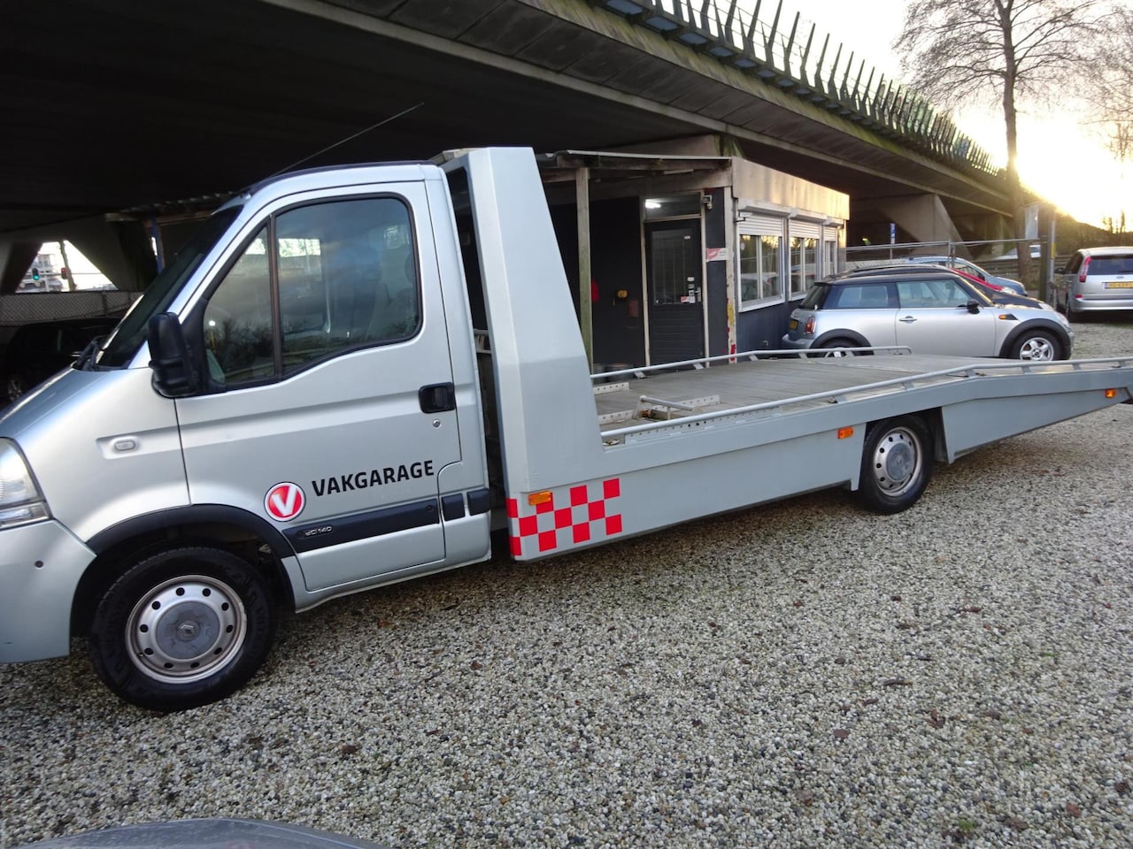 Renault Master - T35 3.0dCi L3H1 oprijwagen tijhofbak aico 6 bak - AutoWereld.nl