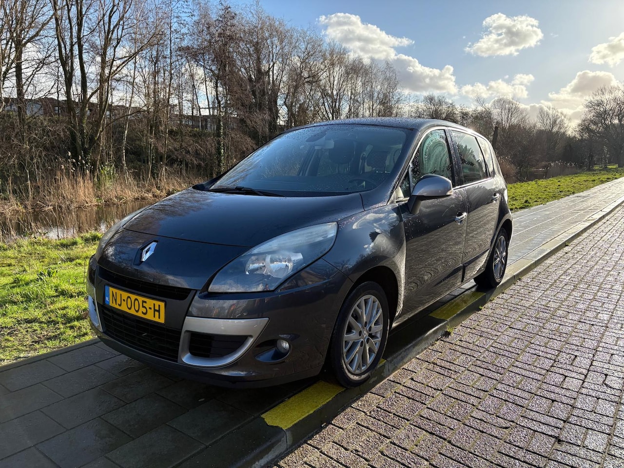 Renault Scénic - 1.6 Authentique E85/ dealer onderhouden - AutoWereld.nl