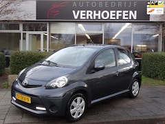 Toyota Aygo - 1.0 VVT-i Aspiration - AUTOMAAT - AIRCO - FLIPPERS - 5 DEURS