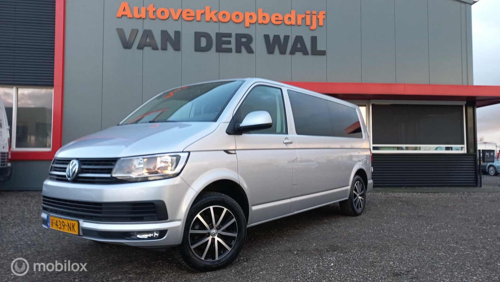 Volkswagen Transporter - 2.0 TDI L2H1 DC Highline 2.0 TDI L2H1 DC Highline - AutoWereld.nl