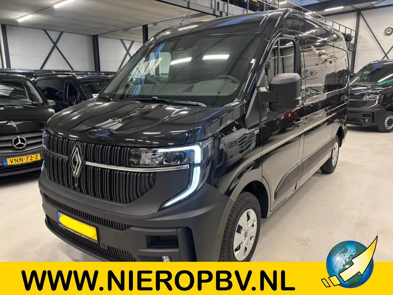 Renault Master - 2.0DCI L2H2 170PK Airco Navi Cruisecontrol Trekhaak NIEUW TYPE - AutoWereld.nl