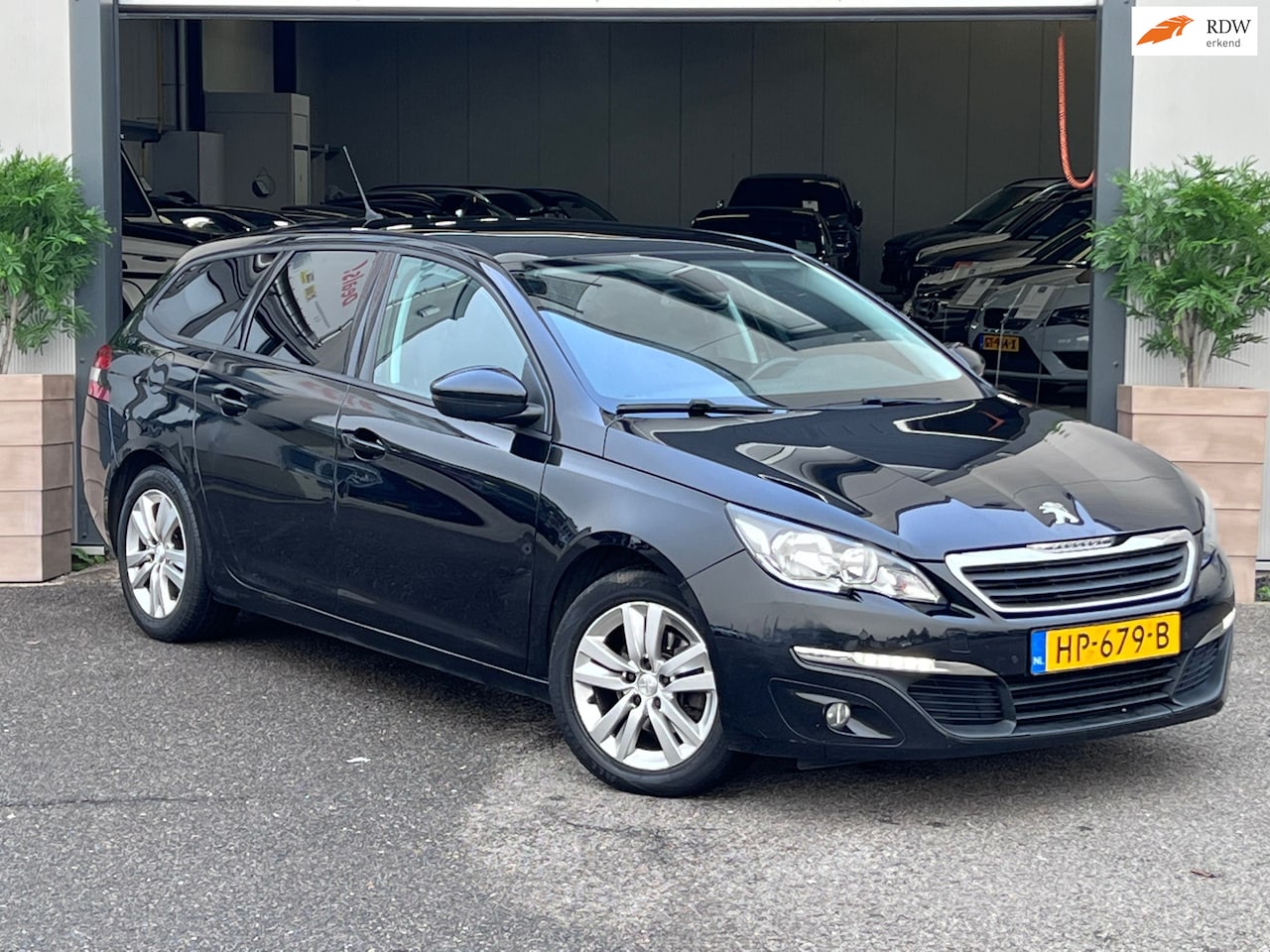 Peugeot 308 SW - 1.6 BlueHDI Blue Lease Executive Pack / AIRCO / PANO / CAMERA / NAVI / NAP / - AutoWereld.nl