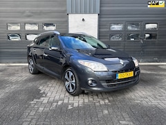 Renault Mégane Estate - 1.4 TCe Bose, Trekhaak, Panoramadak