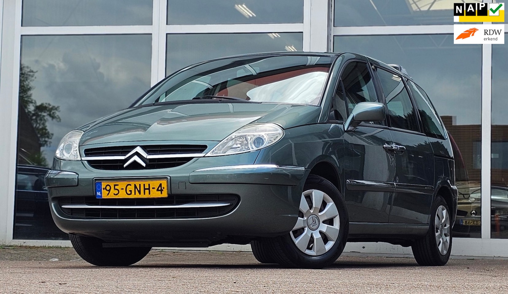 Citroën C8 - 2.0-16V Ligne Prestige 8-Persoons Trekhaak 3e Eigenaar APK 08-2025! - AutoWereld.nl