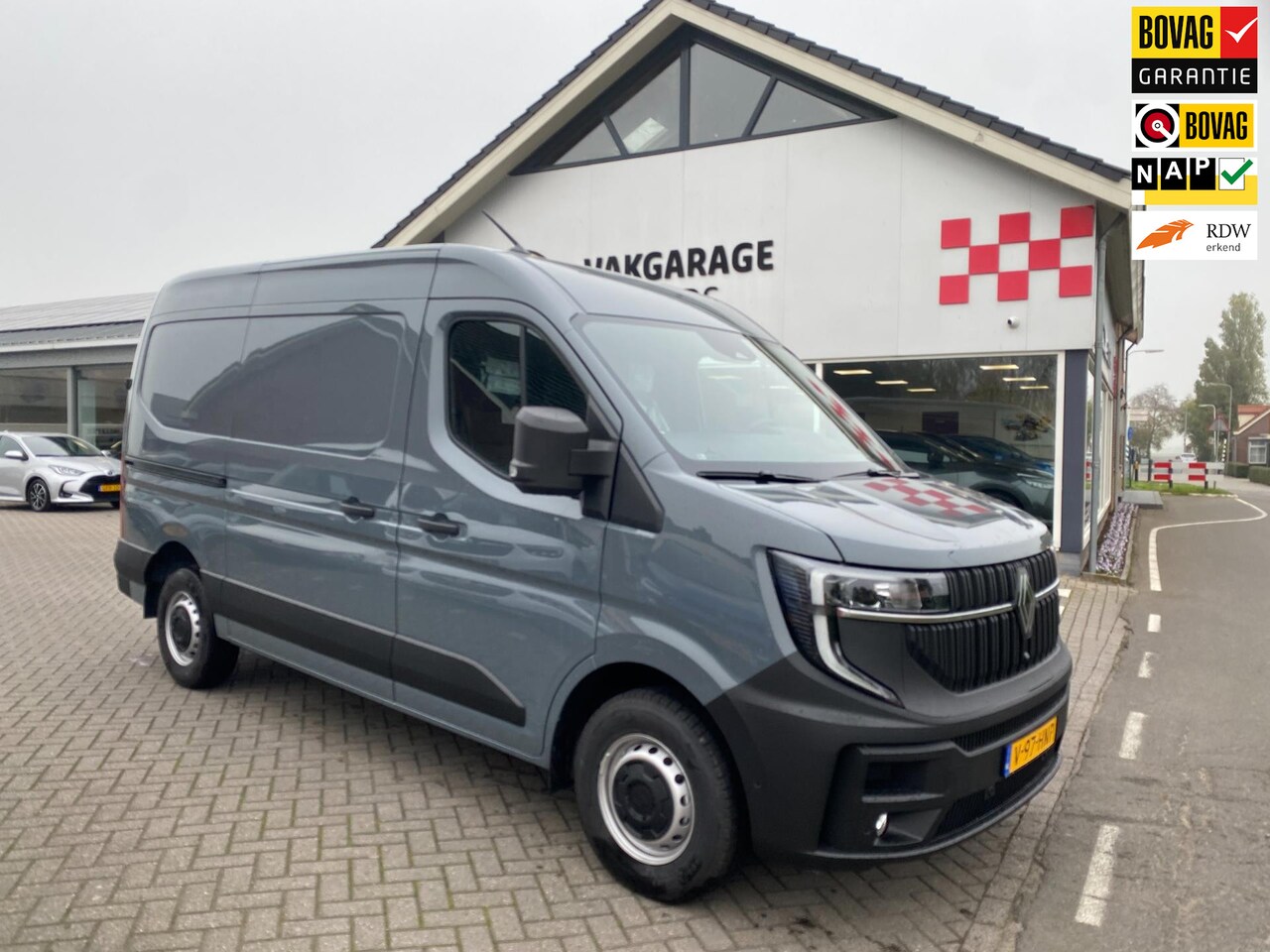 Renault Master - T35 2.0 dCi 150 L2H2 Extra - AutoWereld.nl