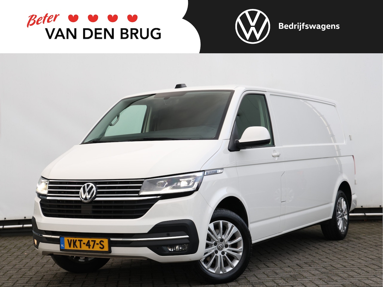 Volkswagen Transporter - 2.0 TDI 150PK L2H1 28 Bulli | Digital Cockpit | LED | Navi | ACC | Camera | Trekhaak | Sto - AutoWereld.nl