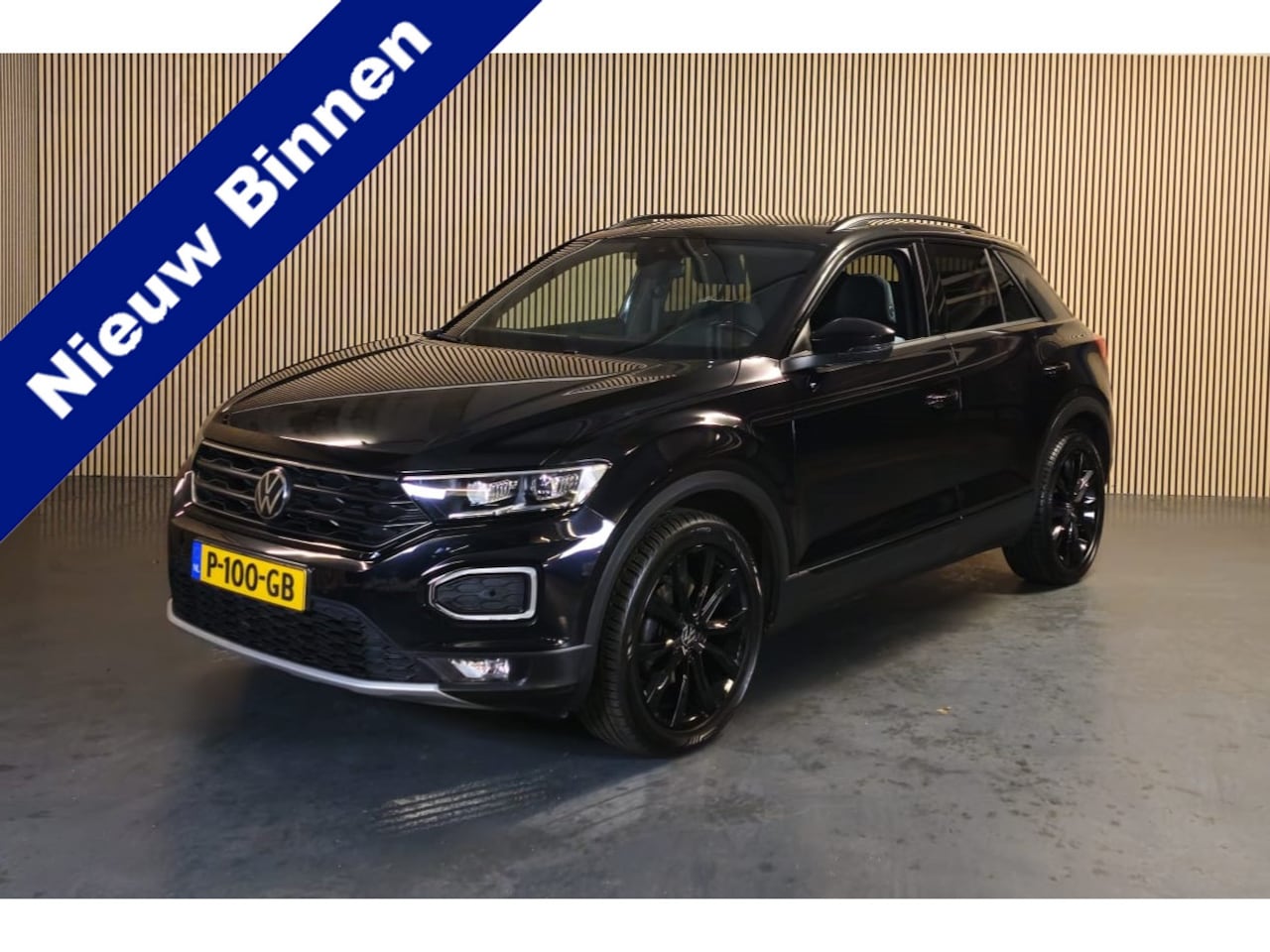 Volkswagen T-Roc - 1.5 TSI Sport - Panoramadak - Adapative Cruisecontrol - Stoelverwarming - AutoWereld.nl