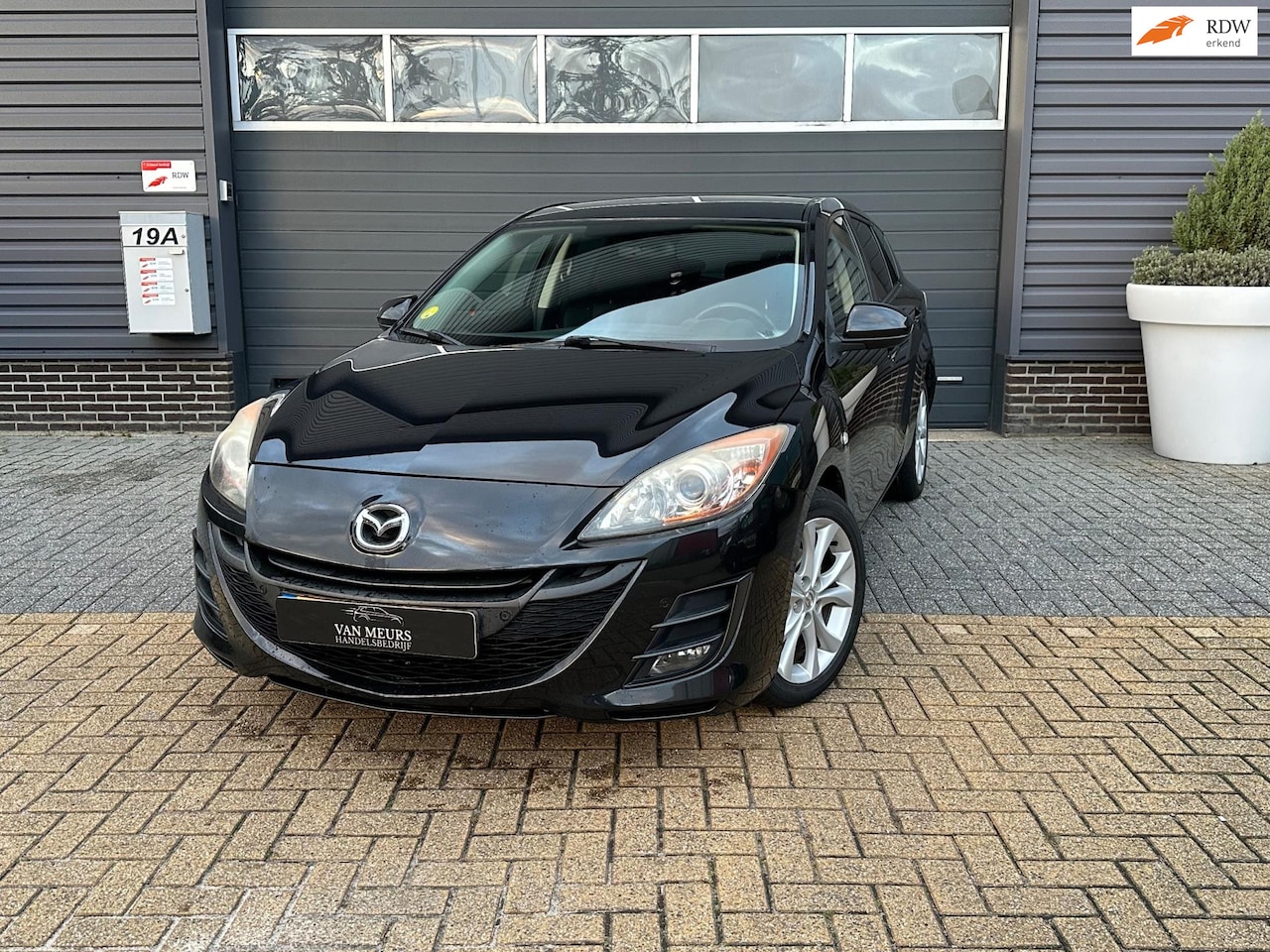 Mazda 3 - 1.6 GT-M Line 1.6 GT-M Line, airco, cruise, trekhaak, apk 11-2025 - AutoWereld.nl