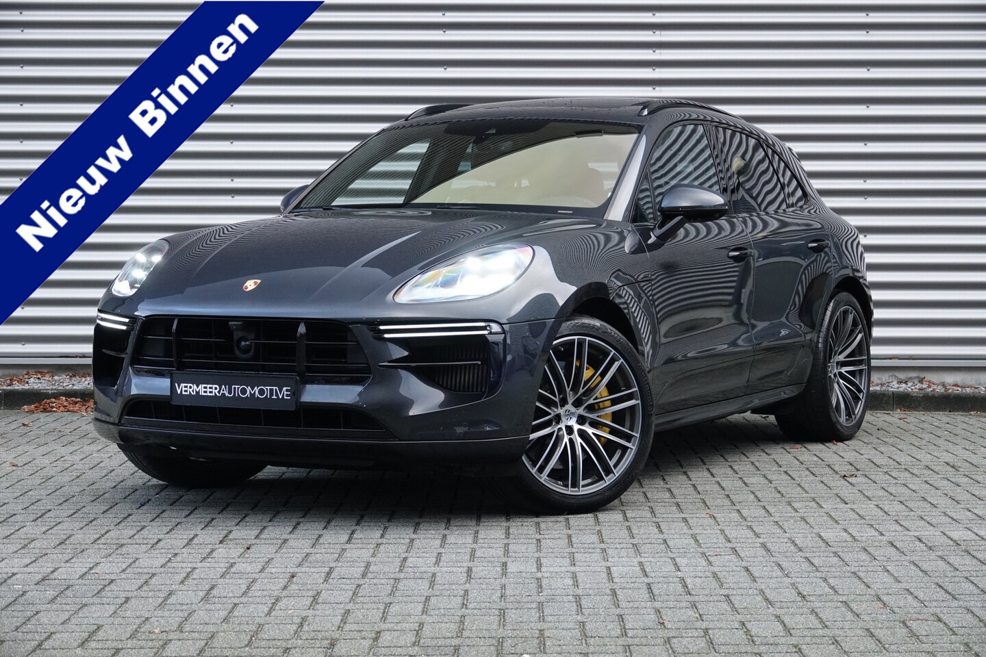 Porsche Macan - 2.9 Turbo 440pk | Pano | ACC | PCCB | Burmester | stoelventilatie | Trekhaak | Keyless | M - AutoWereld.nl