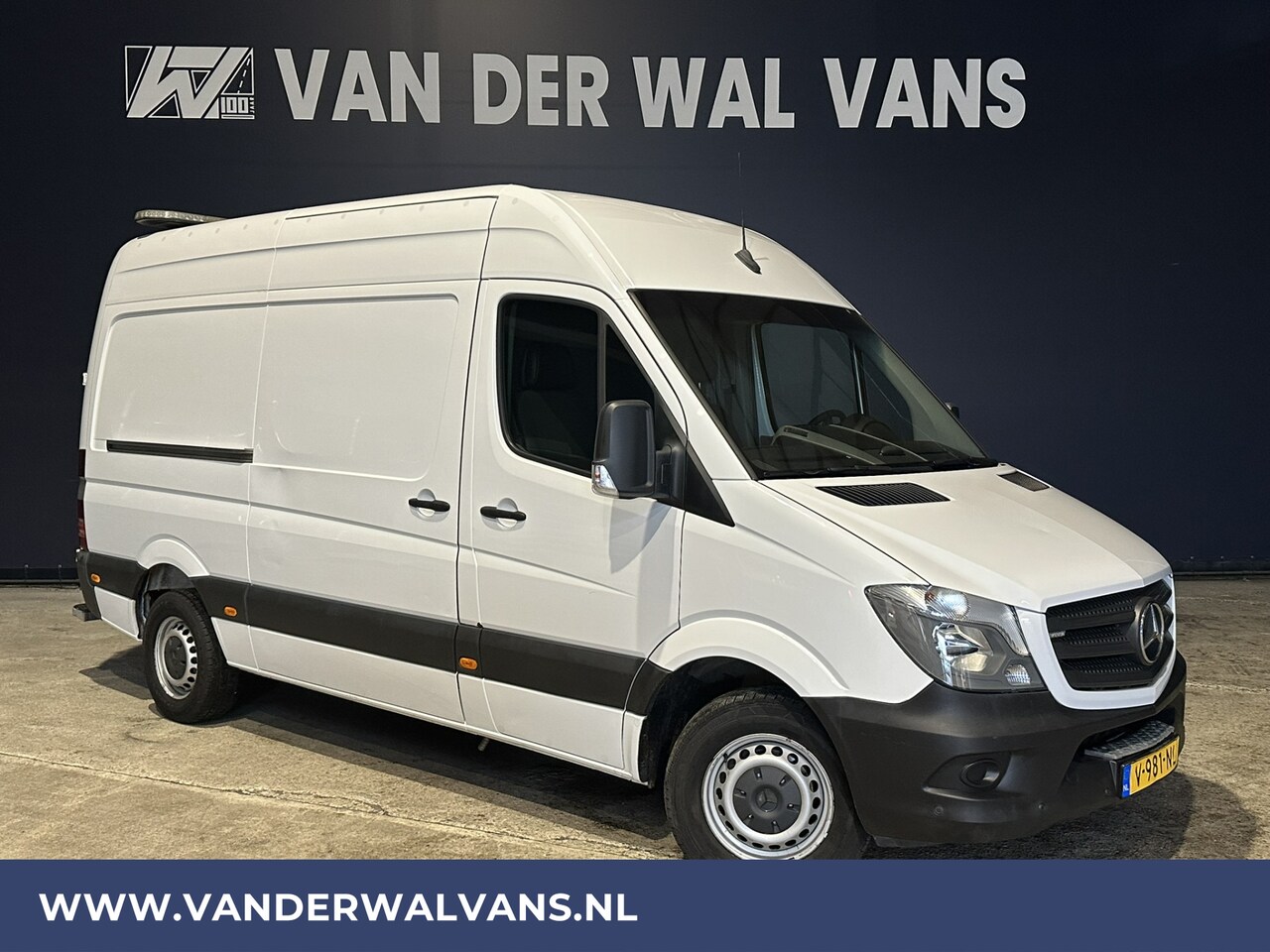 Mercedes-Benz Sprinter - 316 CDI 164pk **BPM VRIJ voor de Ondernemer** L2H2 Euro6 Airco | 2800kg Trekhaak | Camera - AutoWereld.nl