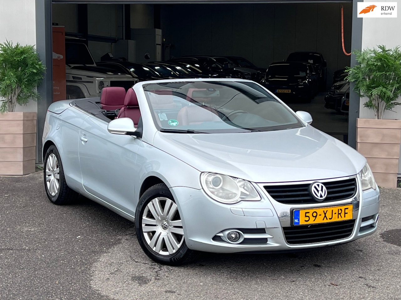 Volkswagen Eos - 2.0 T-FSI / AUTOMAAT / LEER / PANO / NAP / AIRCO / TREKHAAK / - AutoWereld.nl