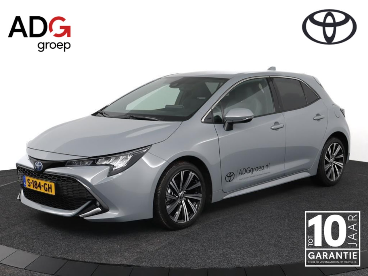 Toyota Corolla - 1.8 Hybrid Dynamic | Stoelverwarming | Apple Carplay & Android auto | - AutoWereld.nl