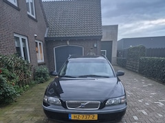 Volvo V70 - 2.4 T