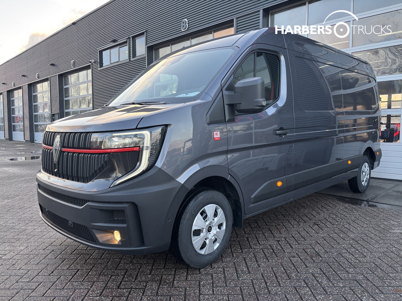 Renault Master - L3H2 150PK Red Edition Nieuw en BPM vrij! Carplay, Trekhaak, Sensoren rondom, Camera - AutoWereld.nl