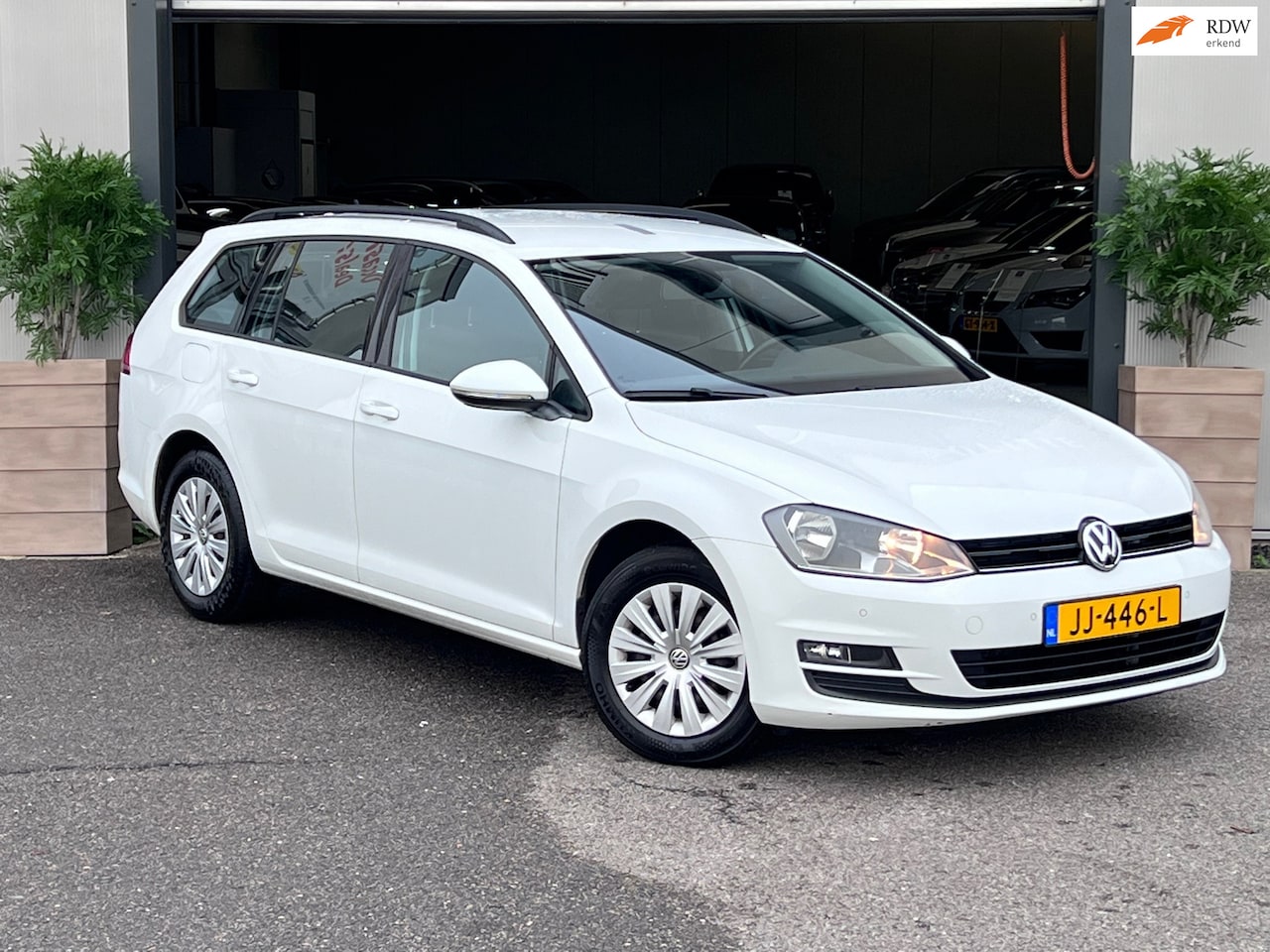 Volkswagen Golf Variant - 1.6 TDI Trendline // AUTOMAAT / NAVI / PDC / NAP / AIRCO / - AutoWereld.nl