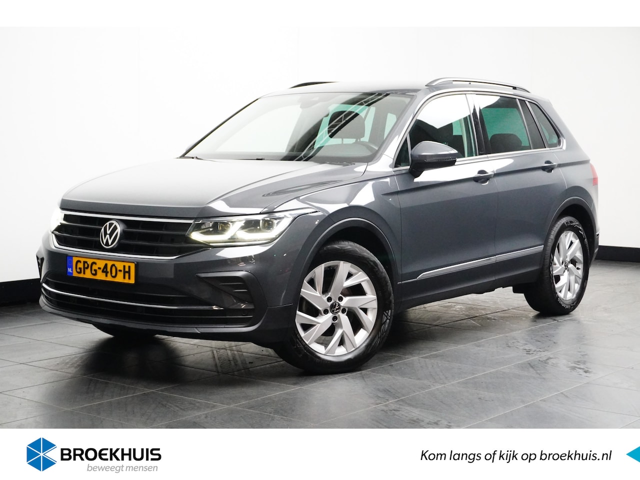 Volkswagen Tiguan - 1.5 TSI 150PK DSG-7 Life + | TREKHAAK | CAMERA | LED | STOELVERW. - AutoWereld.nl