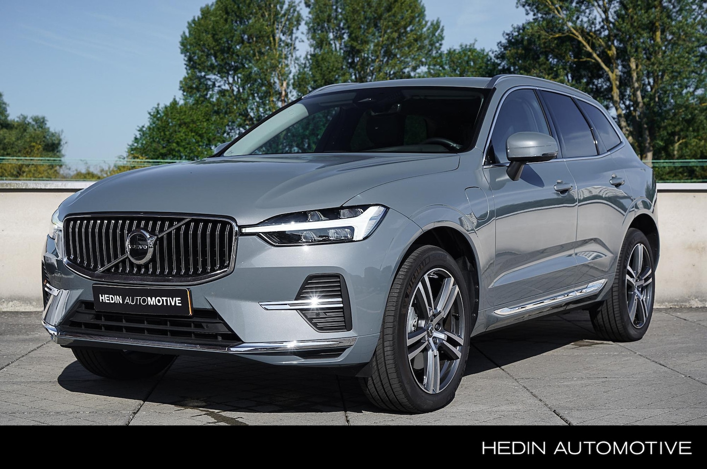 Volvo XC60 - 2.0 T6 Plug-in hybrid AWD Essential Edition Bright - AutoWereld.nl