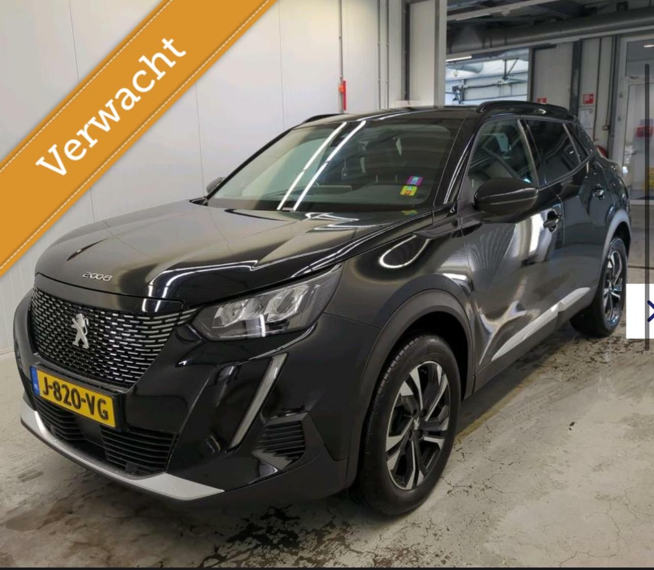 Peugeot 2008 - 1.2 Allure | Navigatie | LED | - AutoWereld.nl