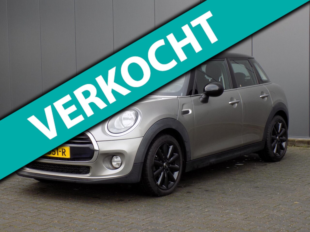 MINI Cooper - Mini 1.5 Business Navi 6-Bak - AutoWereld.nl